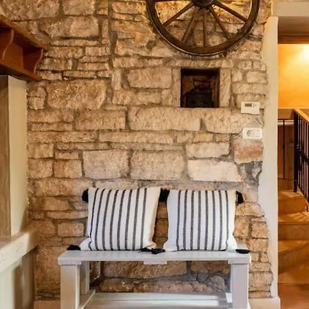 빌라 Pepi By Istrialux Pulici