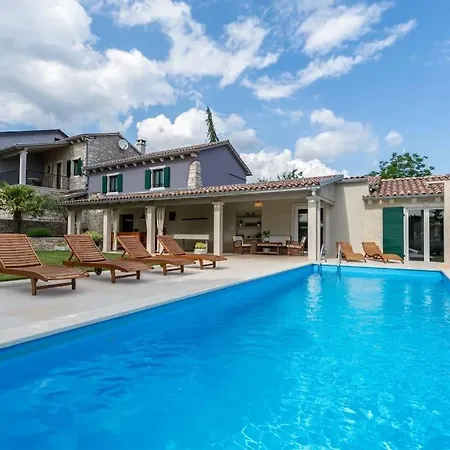 빌라 Pepi By Istrialux