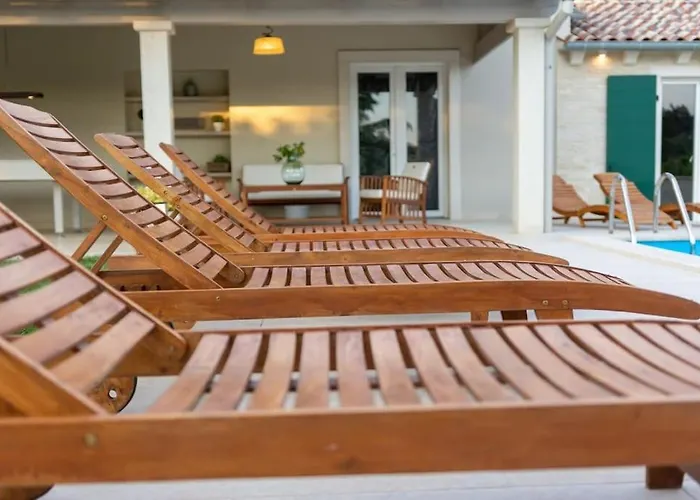 Pepi By Istrialux Vila Pulici