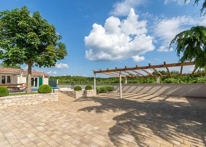 Pepi By Istrialux Villa